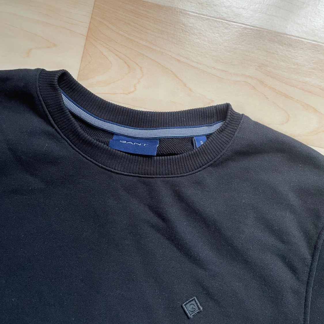 Svart tröja från GANT - 1