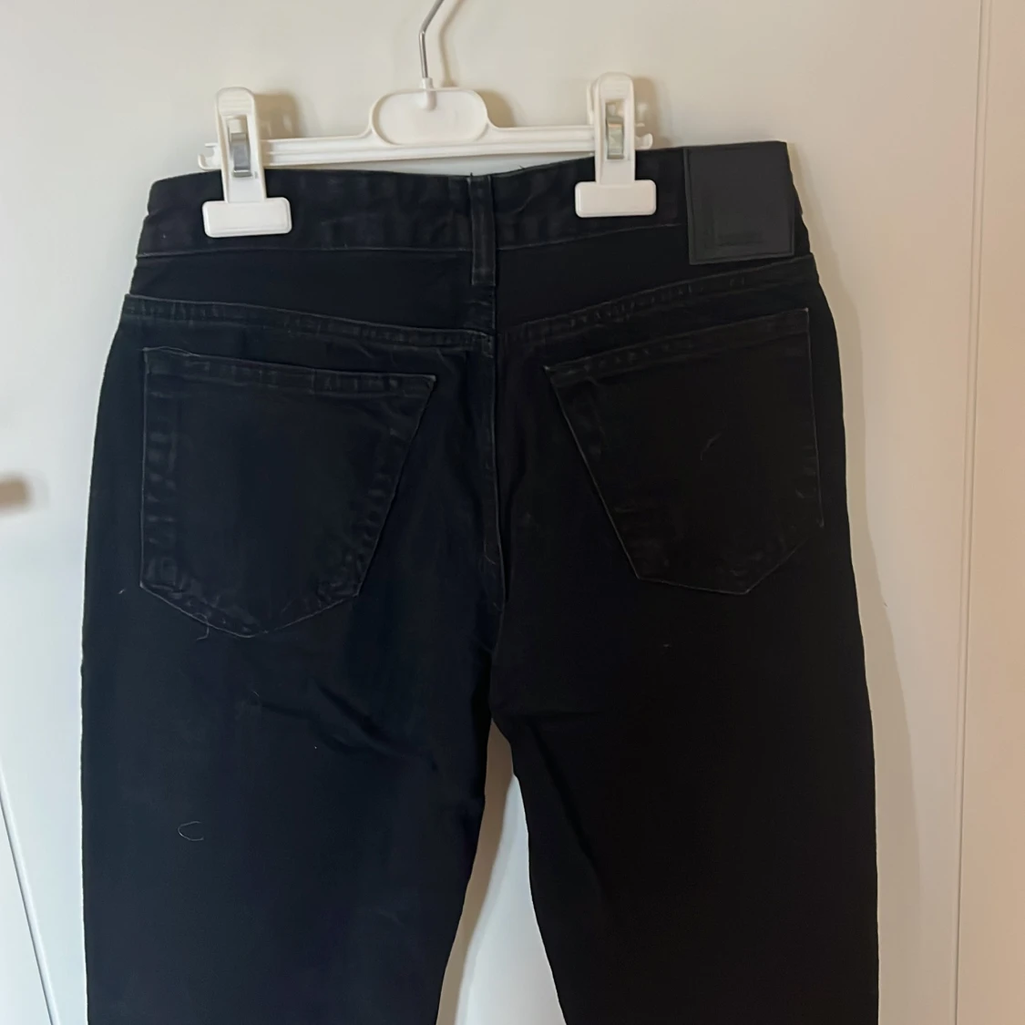 Svarta jeans med låg midja - 3
