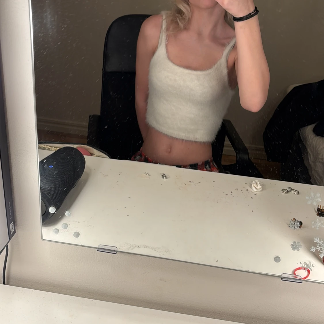 Vit fluffig linnetopp från FB Sister