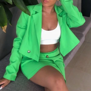 Prettylittlethings kavaj set - Använt 1 gång