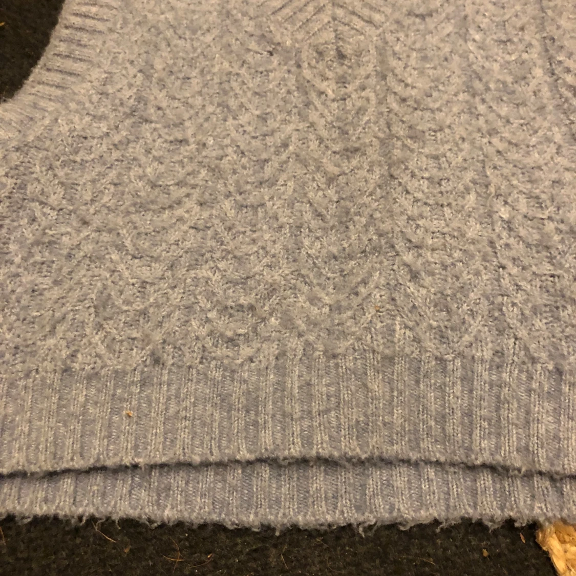 Grå stickad väst från Lindex - 91