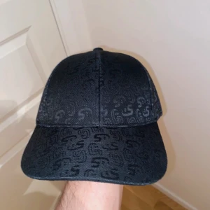 Sixties Keps  - Lite sne där framme därav priset, helt ny. 