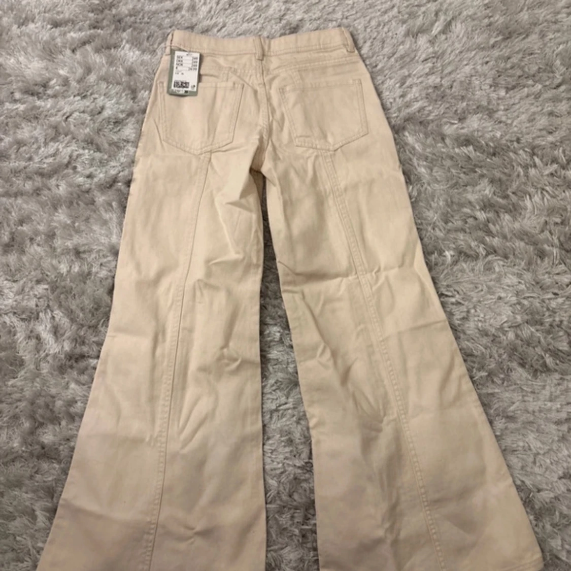 Beige byxor från H&M Divided - 91