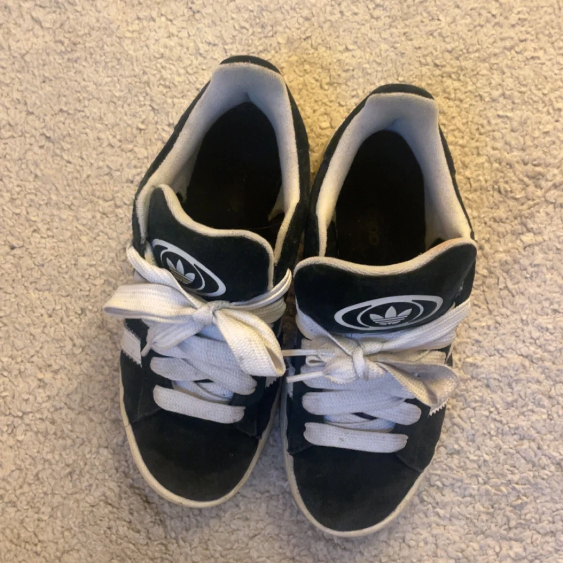 Svarta Adidas Campus sneakers - 2