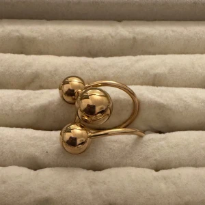 Rostfritt stål ring  - Alla som köper minst två ringar får en slumpmässig vald ring på köpet. Vid köp över tre ringar får man välja ringen som kommer på köpet🛍️🛍️