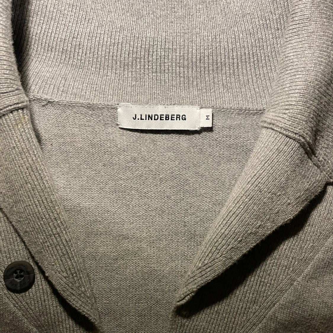 Grå kofta från J.Lindeberg - 92