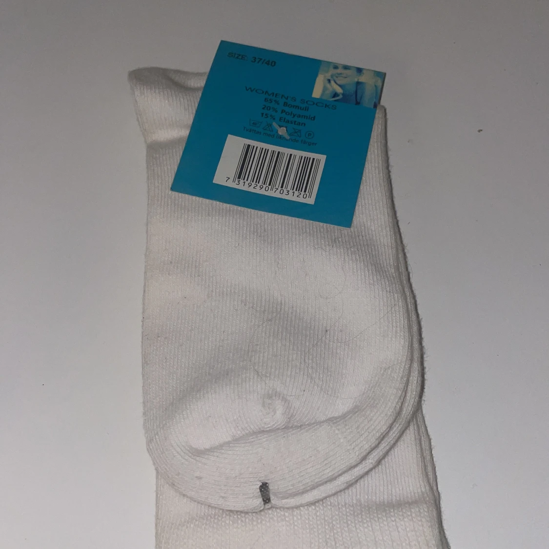 Vita strumpor med rosa hjärtan - 90