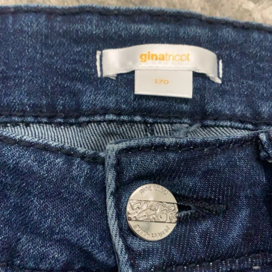 Mörkblå jeans - 93