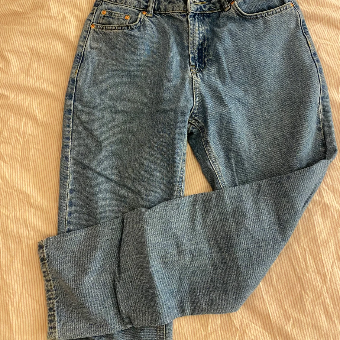 Blå jeans från GRUNT