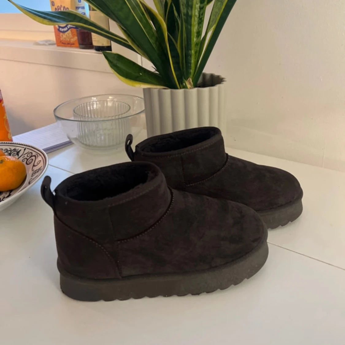 Bruna platå boots (använda en gång igår)  - 90