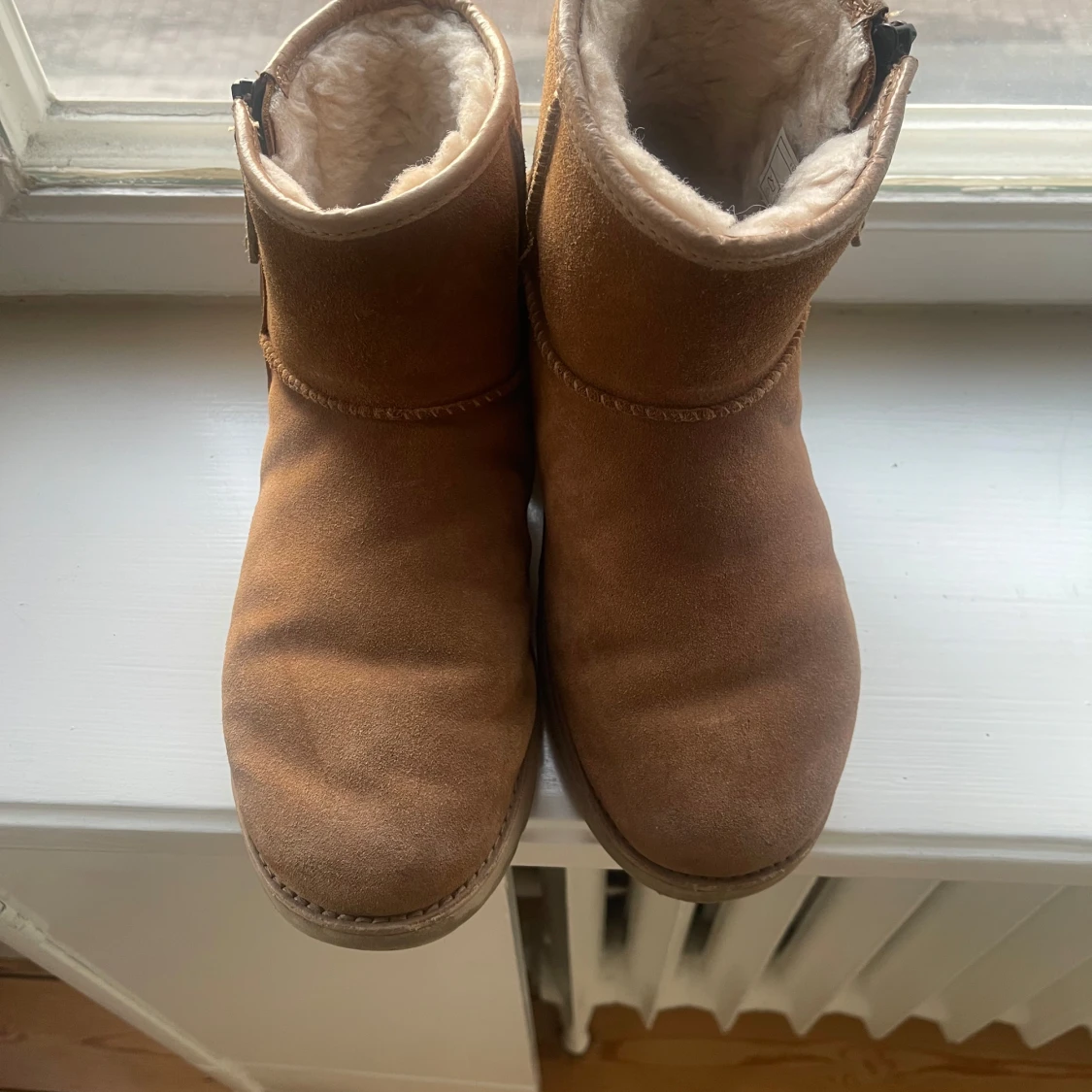 Bruna UGG boots med dragkedja - 92