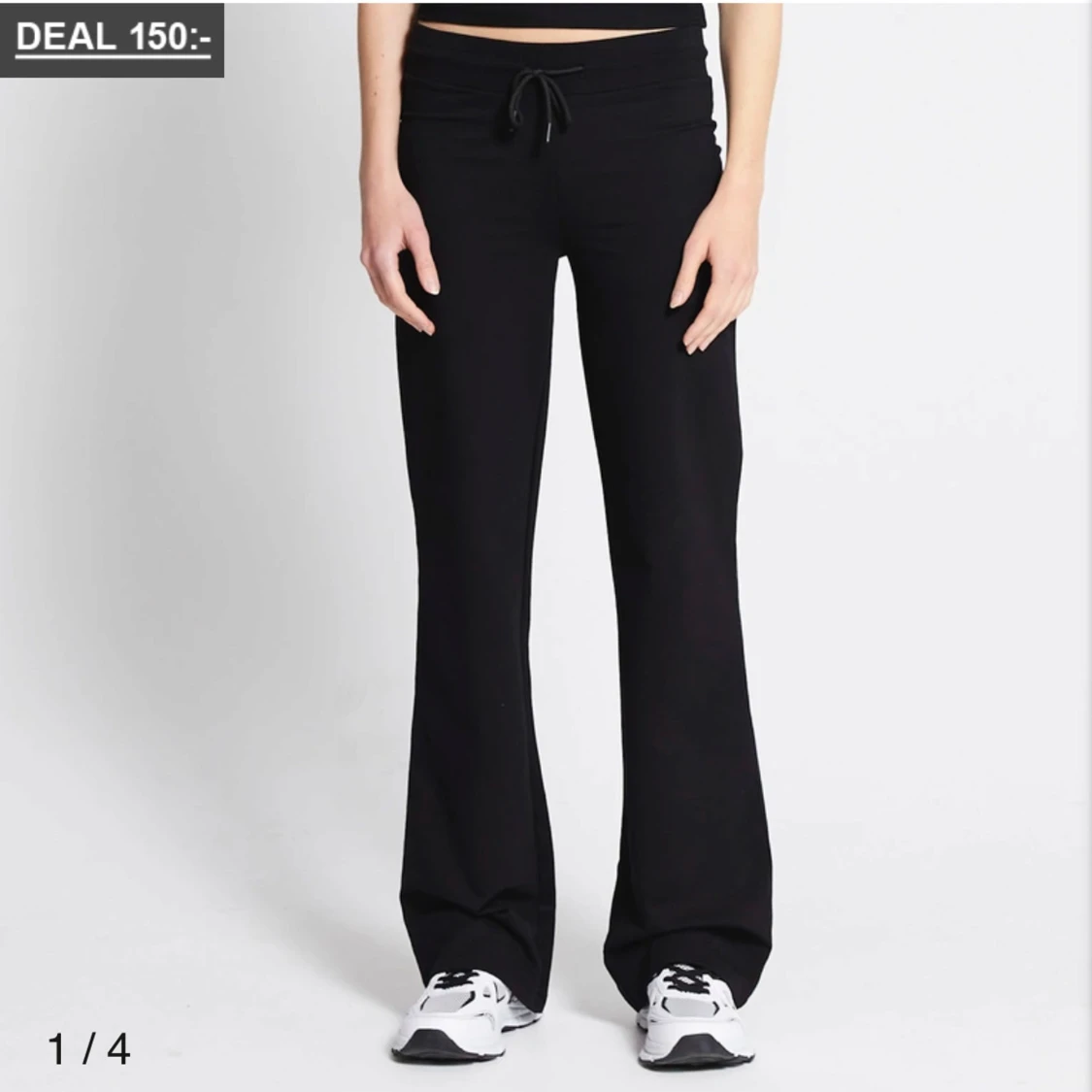 Svarta mjukisbyxor med knytband