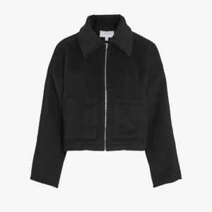 Vila jacka/kappa - säljer denna då den inte kommer till användning något mer. Inga alls defekter och har använt ca 2 gånger (köpte i april)