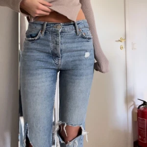 Jeans - Vintage jeans från Ginatrico! Skitsnygga i som kan passa low och midwaist💕  Straight legged modell.