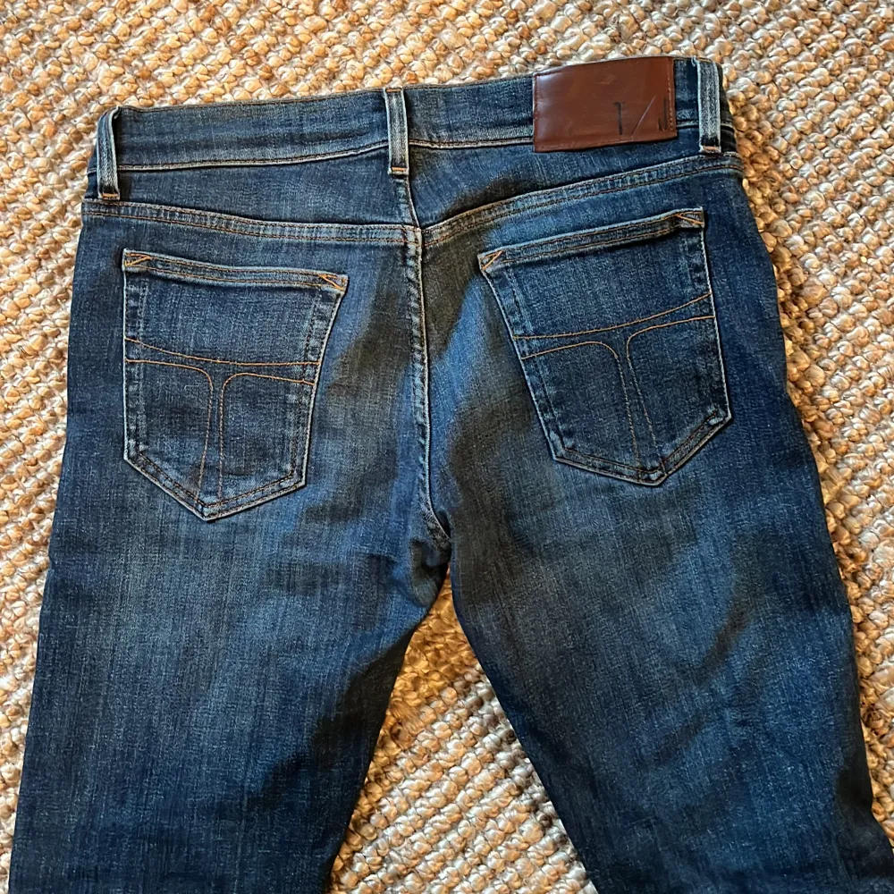 Tiger jeans i slim passform. Storlek 30/30. Sparsamt använda. . Jeans & Byxor.