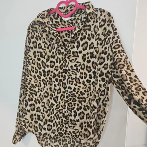 Skjorta - Lite oversized skjorta