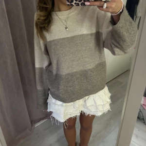 stickad tröja - stickad tröja, i storlek S