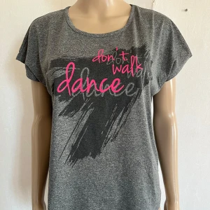 Träningstopp tränings tshirt - Inget att anmärka på 