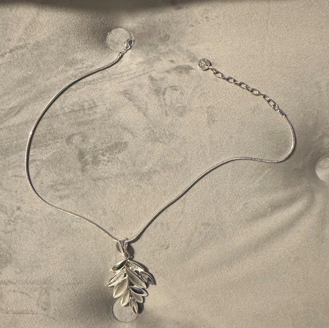 Unikt silverhalsband - 91