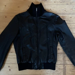 Jacka  - As snygg tajt skinnjacka⭐️