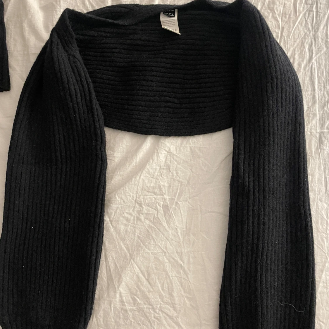 Svart stickad korsett från SHEIN - 2