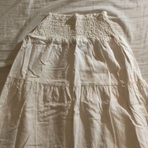 Långk kjol - Vanlig vit lång kjol från lager 157