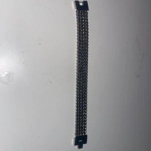 Edblad kedjearmband  - 19cm, rostfritt, original pris 599, den är för liten för mig därför vill jag sälja den 