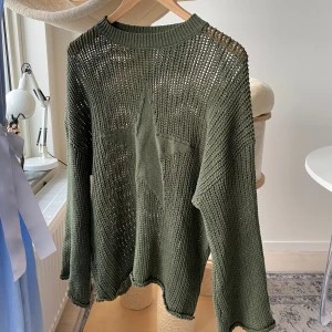 Stickad tröja - Stickad tröja men stjärna