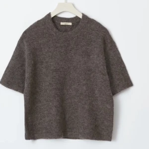 stickad t shirt  - använd en gång