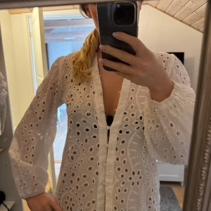 Gullig blus  - Jätte gullig blus 