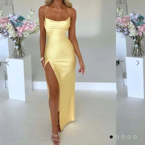 Balkläning - Superfin balkläning från Babyboo som används en gång. Är i storlek XS men passar även storlek S. Ny pris: 1198kr + frakt (ca. 300kr) Hör av er om ni har frågor eller för fler bilder!❤️