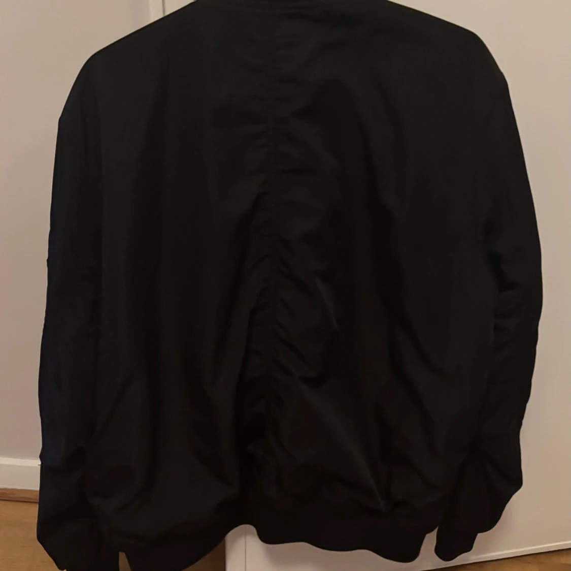 Svart bomberjacka från H&M - 3