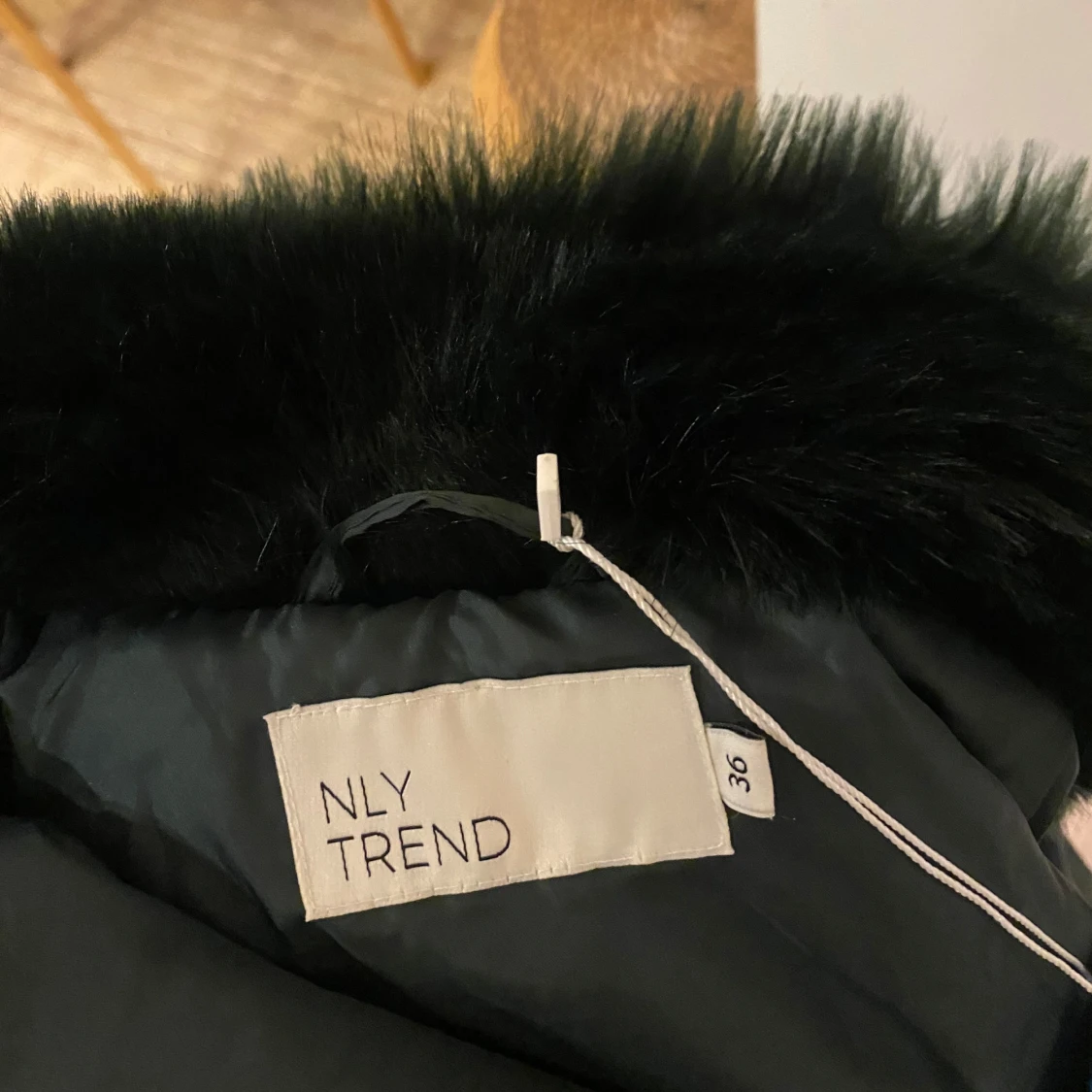 Mörkgrön pälsjacka - 92