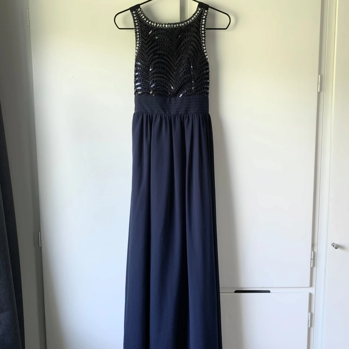 Blå lång balklänning