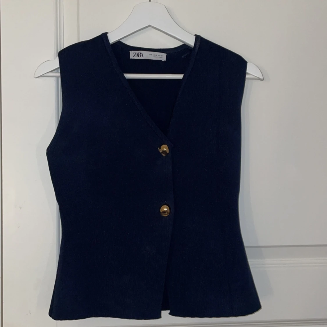 Mörkblå väst från Zara - 90