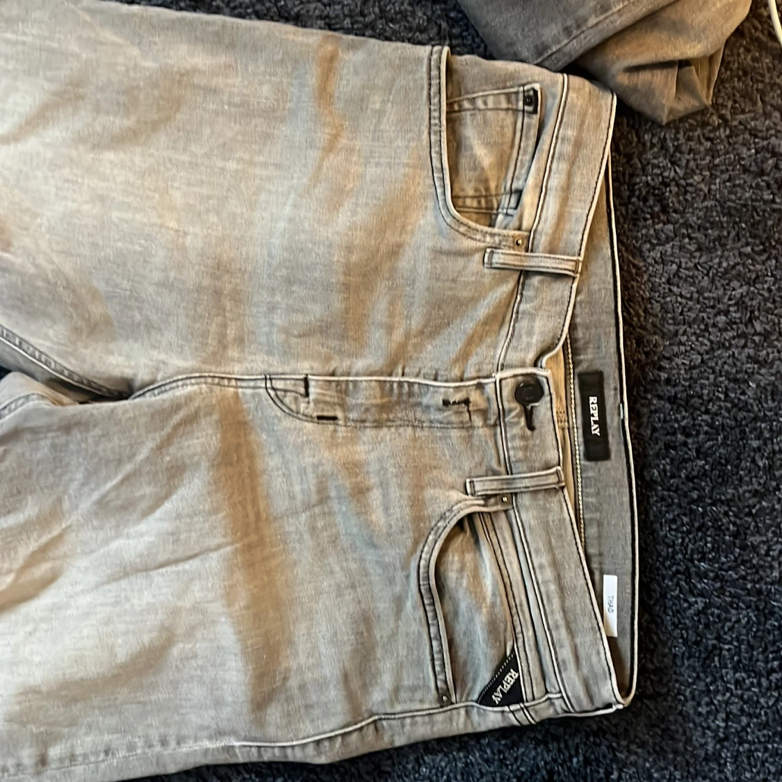 Grå jeans från Replay - 1