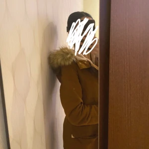 Zara dam jacka med päls  - I mycket fint skick, i Storlek S 