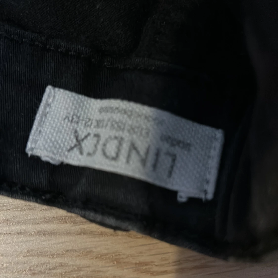 Svarta byxor från Lindex - 1