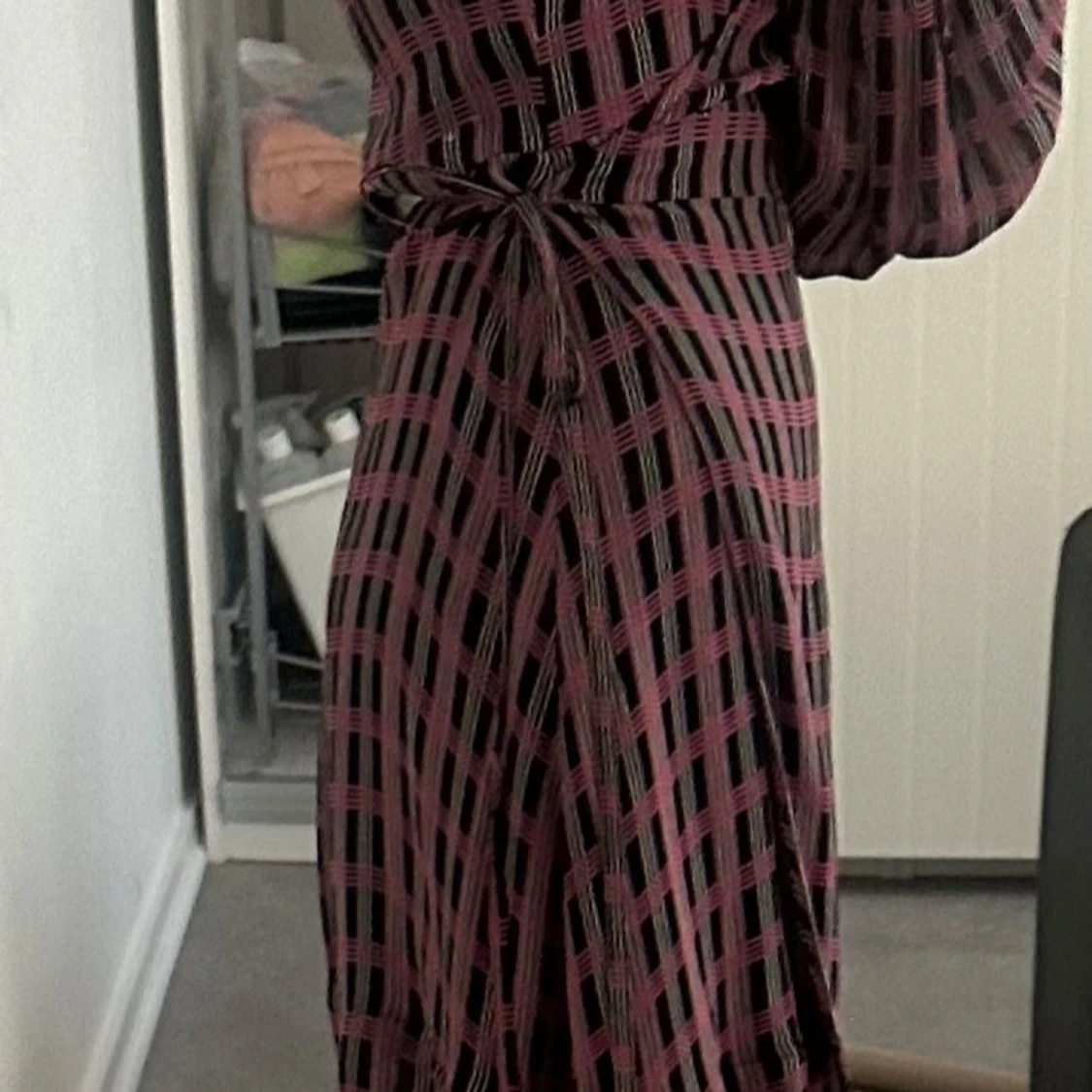 Rutig omlottklänning - 1