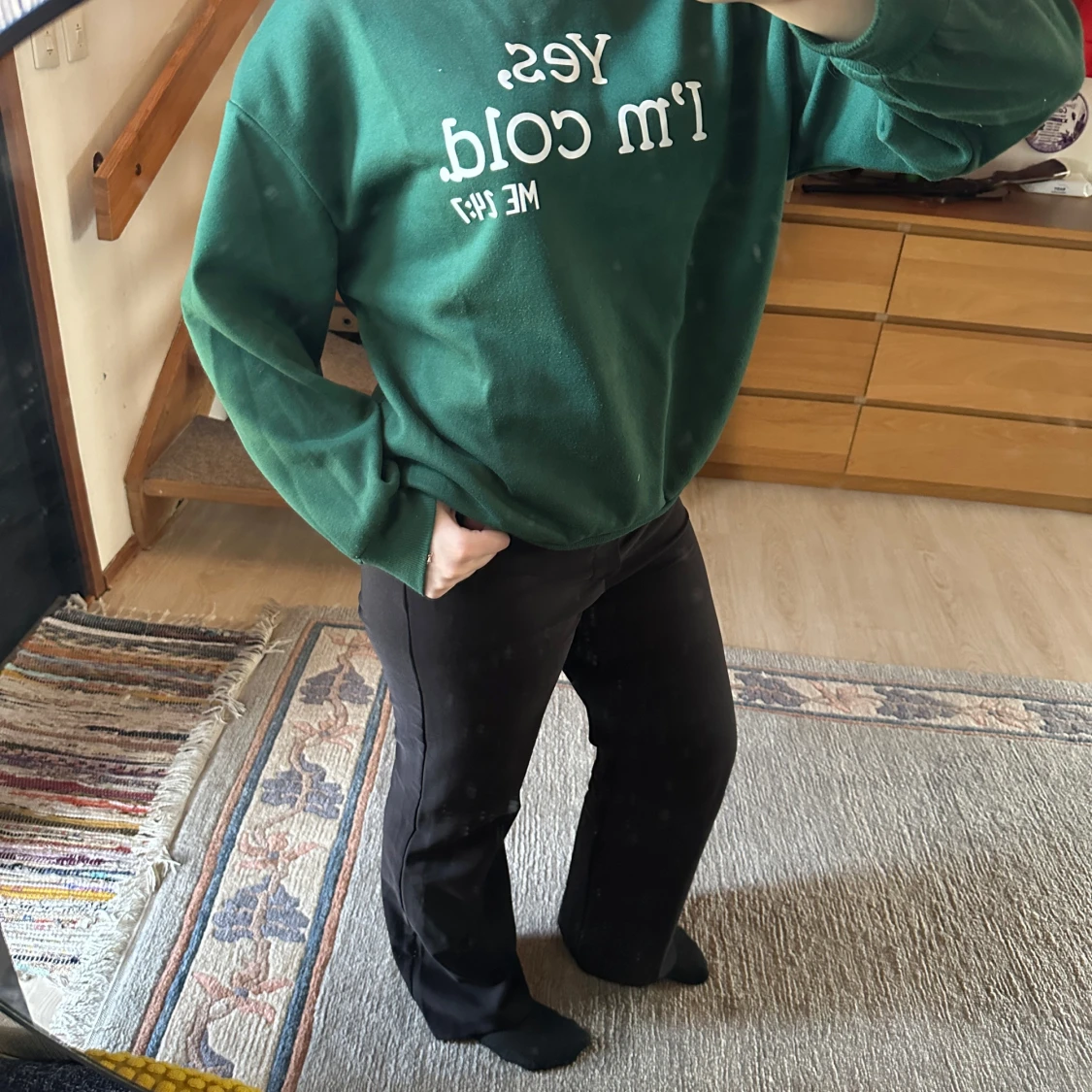 Grön sweatshirt med text