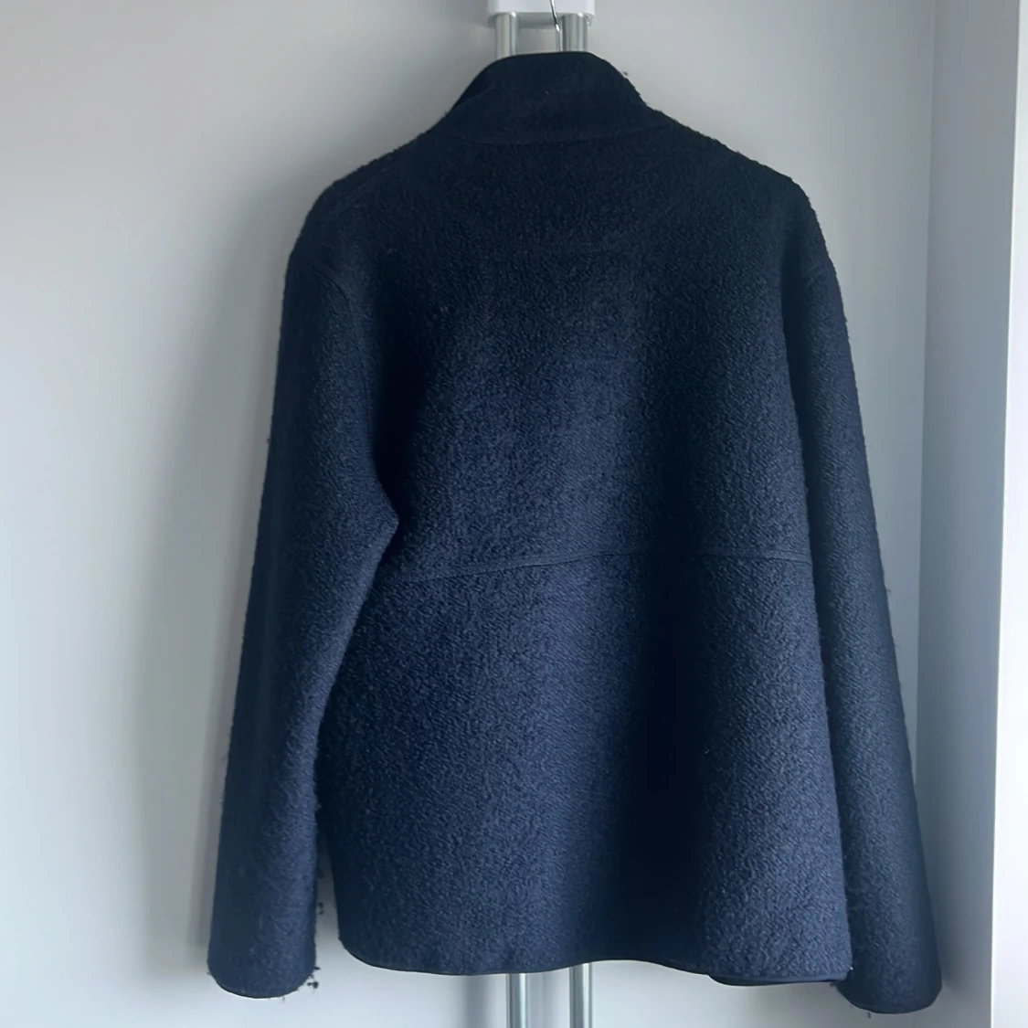 Mörkblå jacka från John Henric - 1