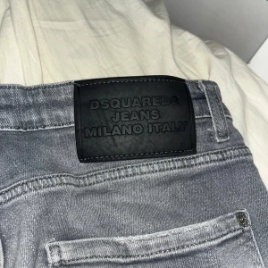 Grå dsquared2 jeans - Bra skick  Pris diskuteras 