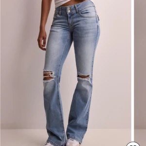 Nelly jeans - Bra skick, ordinarie pris 699 säljer billigare då lite lite andvända