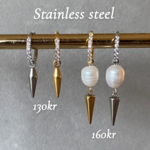 Örhängen  - Frakt 18kr 