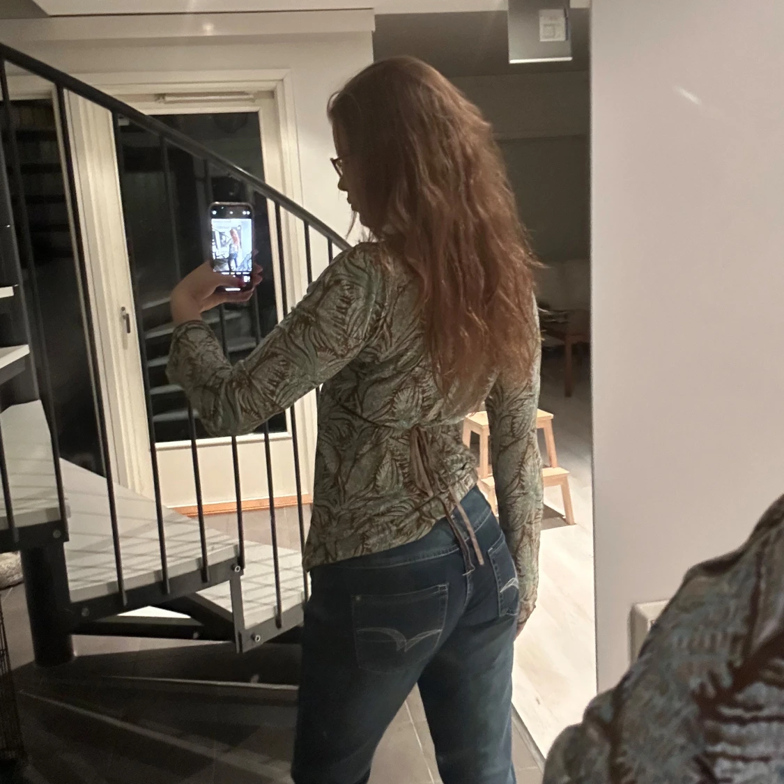 Mönstrad långärmad topp - 92