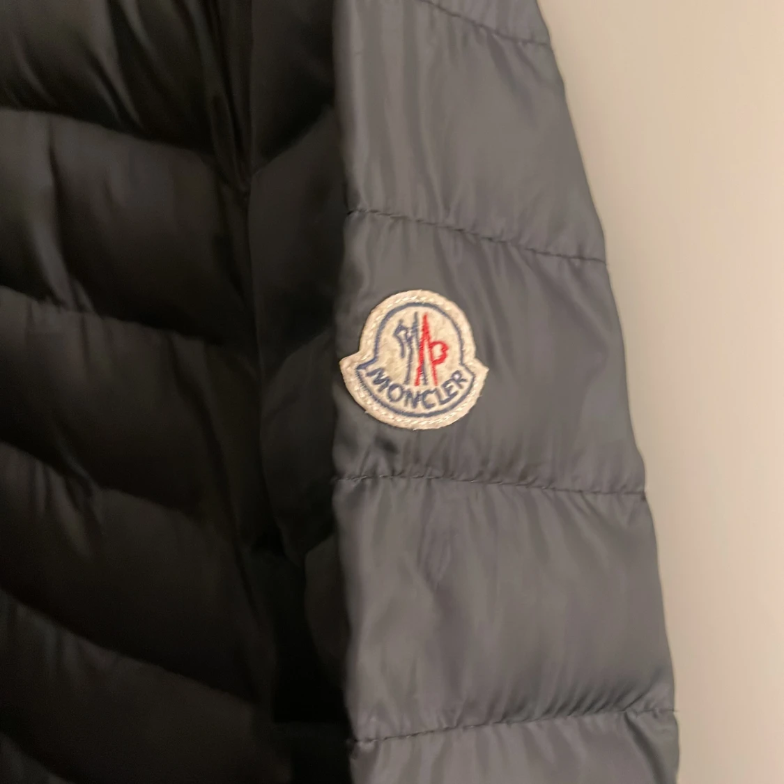 Svart dunjacka från Moncler - 92