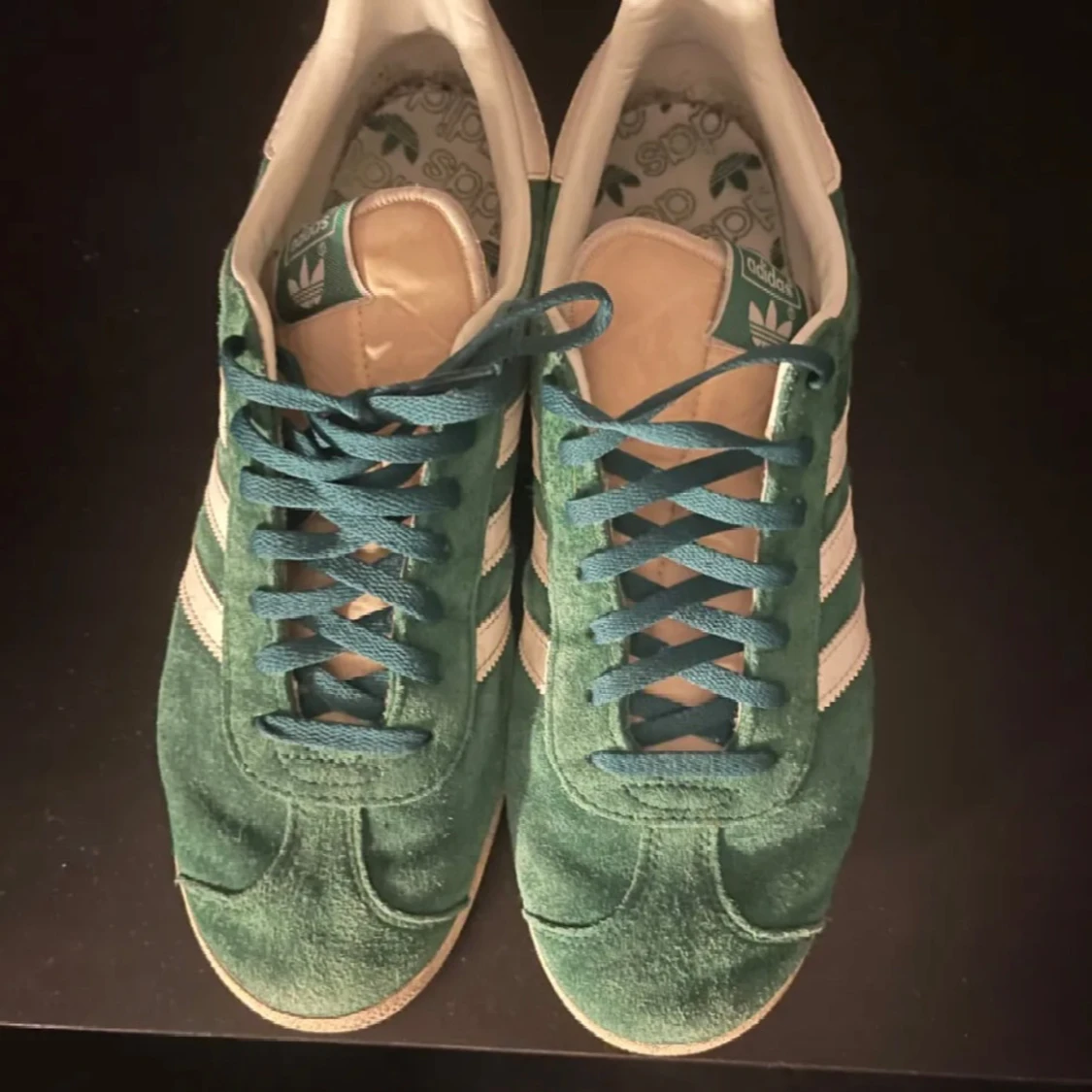 Gröna Adidas Gazelle sneakers - 90