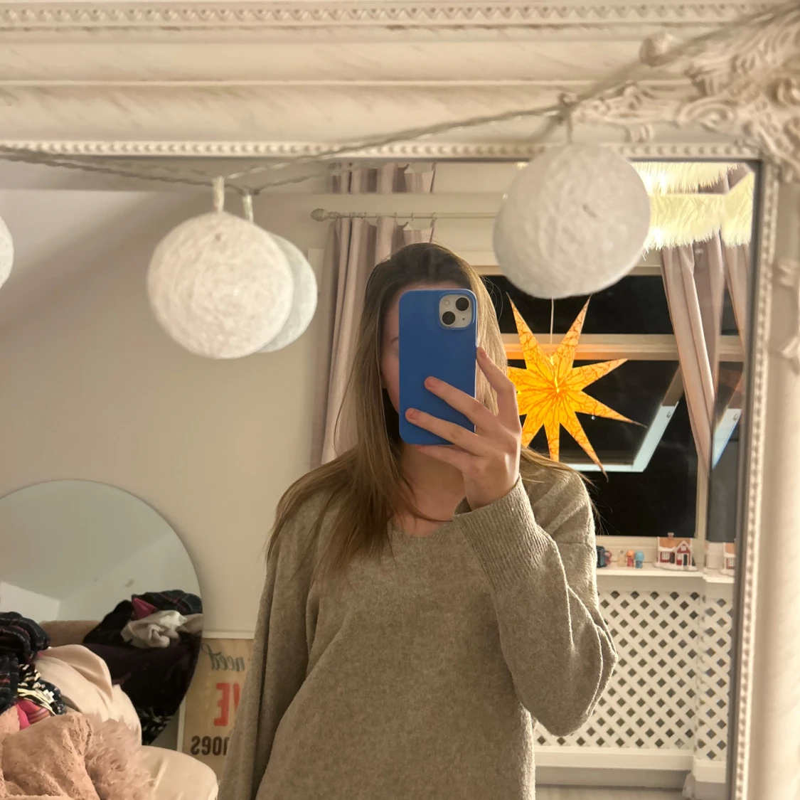 Beige stickad tröja