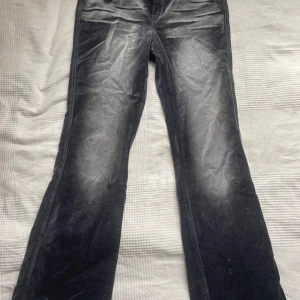 Weekday jeans  - Najs byxor från weekday, passar även 38/40