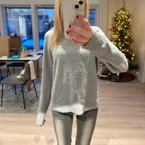 Grå stickad tröja - Bra skick!!